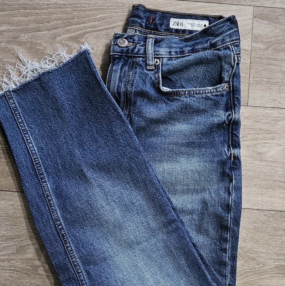 Zara Women's Distressed Flare Jeans in Blue